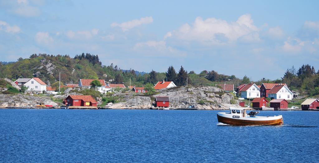 Tregde Ferie Hotel Mandal Bagian luar foto