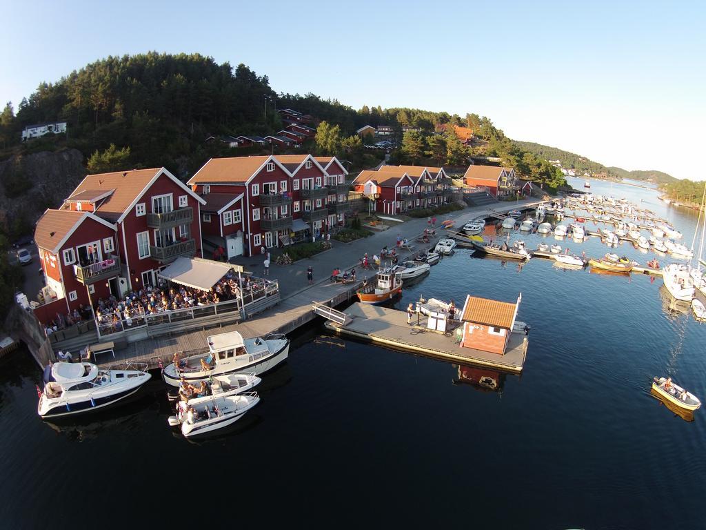 Tregde Ferie Hotel Mandal Bagian luar foto