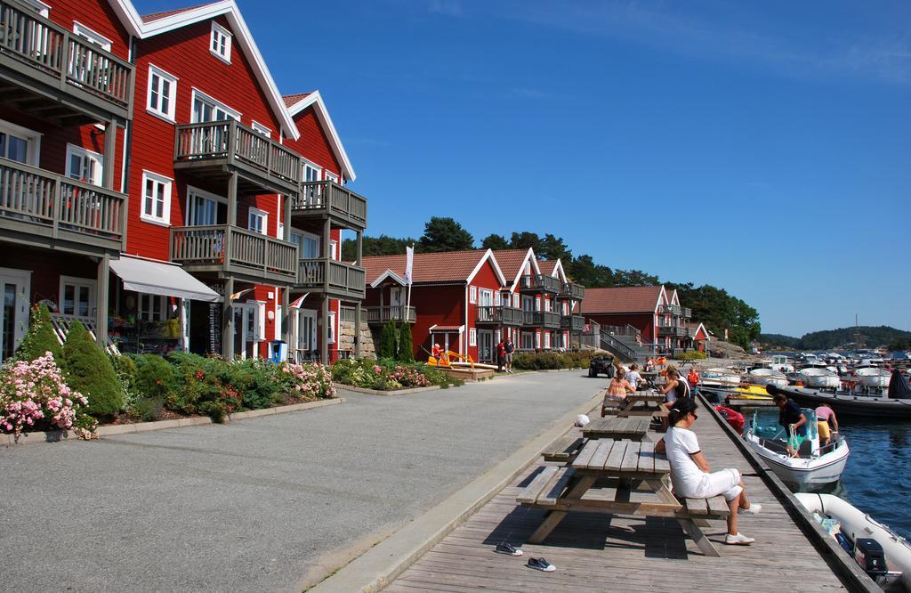Tregde Ferie Hotel Mandal Bagian luar foto